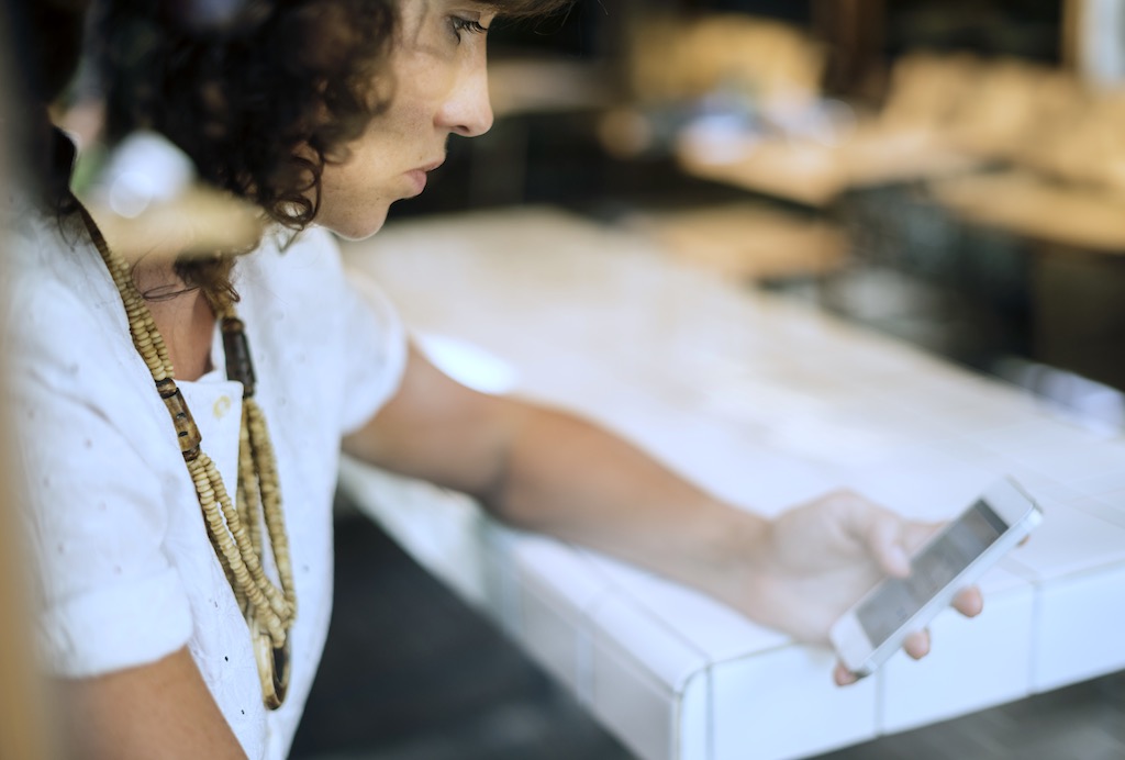 Content Delivery on Mobile Apps